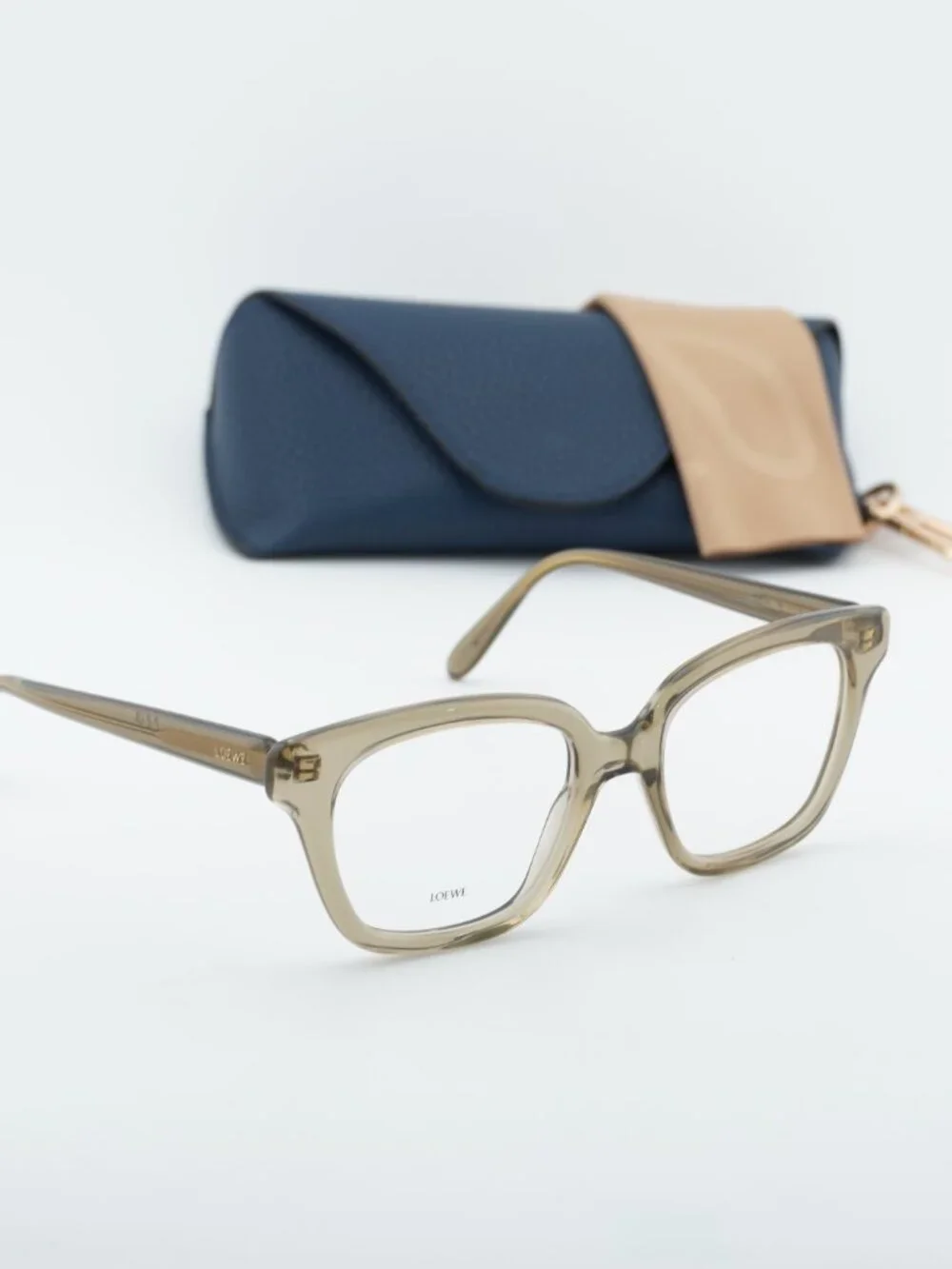 Loewe model lw50083i